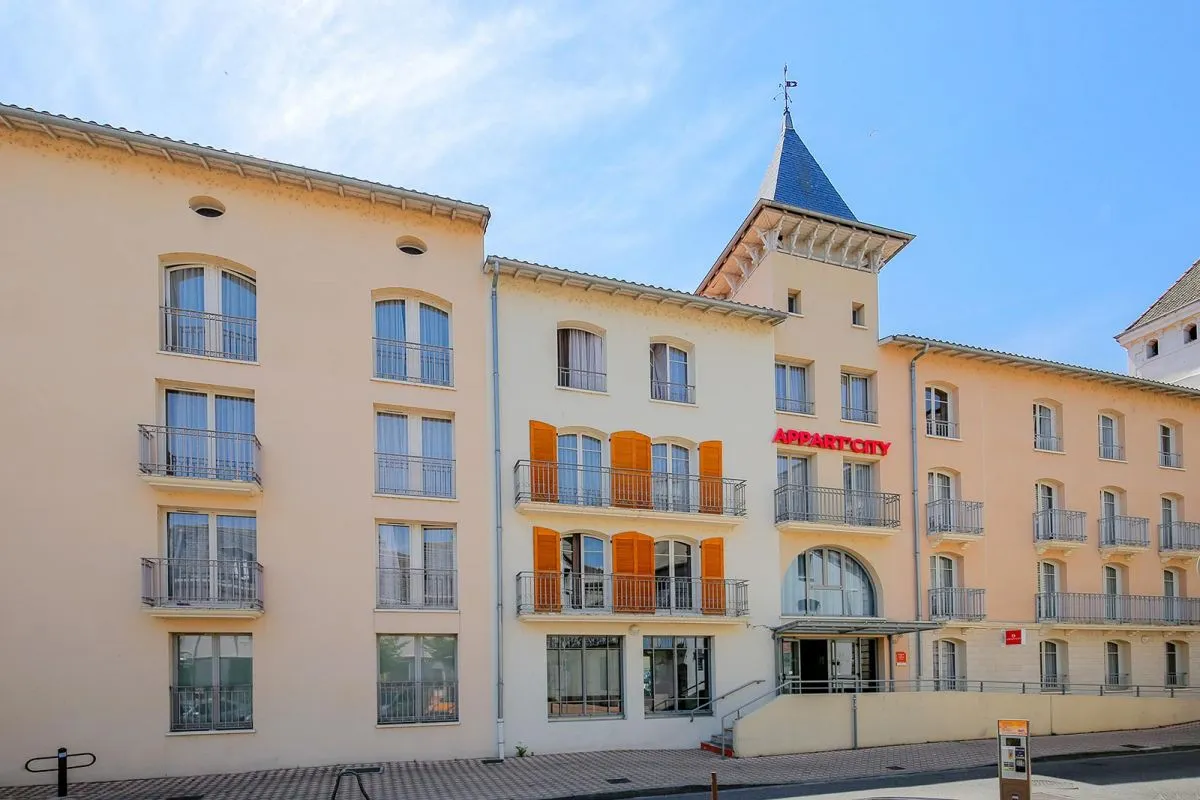 Investissement immobilier ancien rénové : Programme AGEN CENTRE CONFORT situé à AGEN (47000), éligible au dispositif LMNP résidence services.