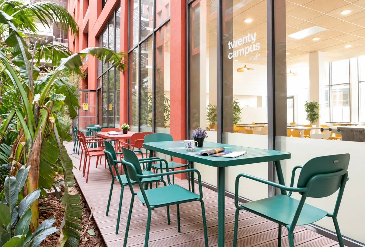 Investissement immobilier ancien rénové : Programme Campus Joia situé à NICE (06200), éligible au dispositif LMNP résidence services.