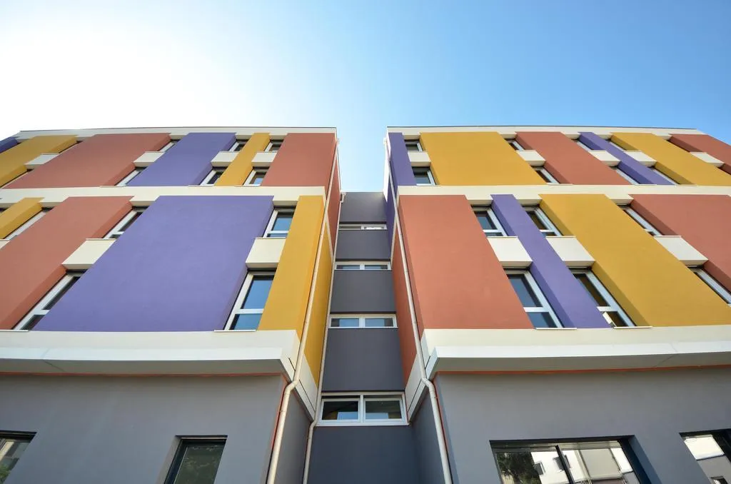 Investissement immobilier ancien rénové : Programme EASTLODGE EUROEXPO situé à SAINT PRIEST (69800), éligible au dispositif LMNP résidence services.