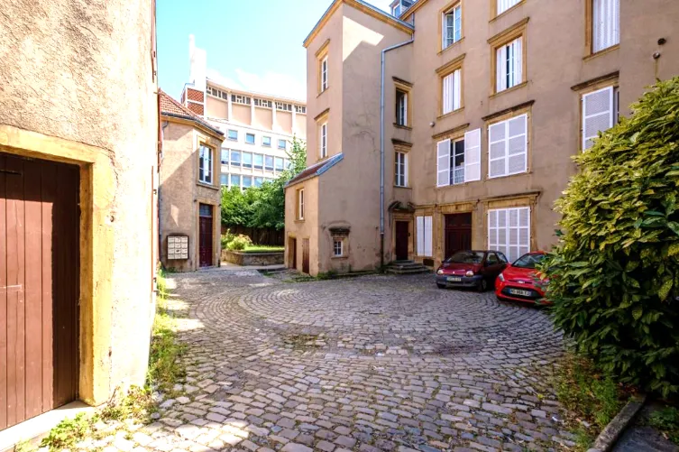 Investissement immobilier ancien rénové : Programme Glacière situé à Metz (57000), éligible au dispositif Denormandie.
