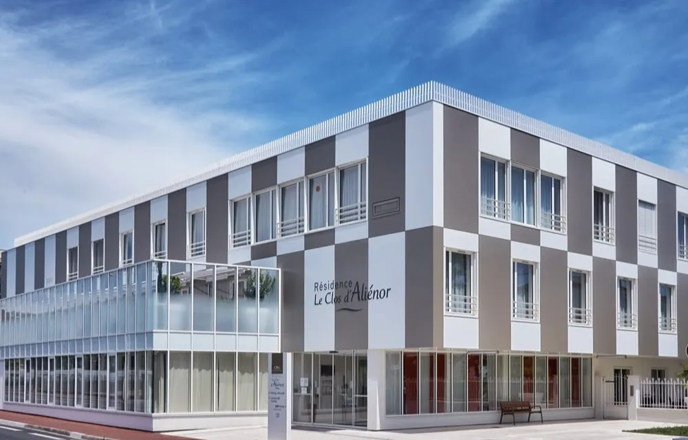 Investissement immobilier ancien rénové : Programme Le Clos d'Aliénor situé à LE BOUSCAT (33110), éligible au dispositif LMNP résidence services.