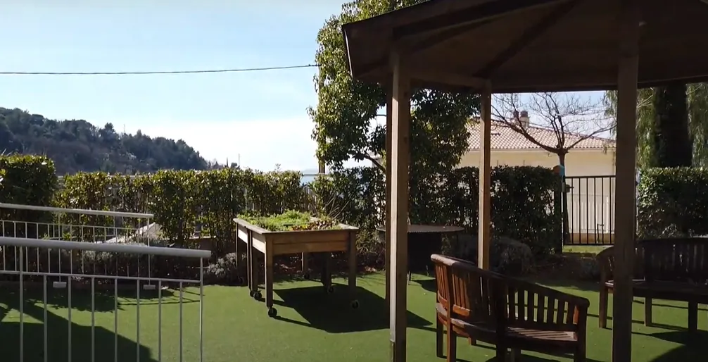 Programme Immobilier CHATEAUNEUF GRASSE Le Pré du Lac  LMNP résidence services photo 3 