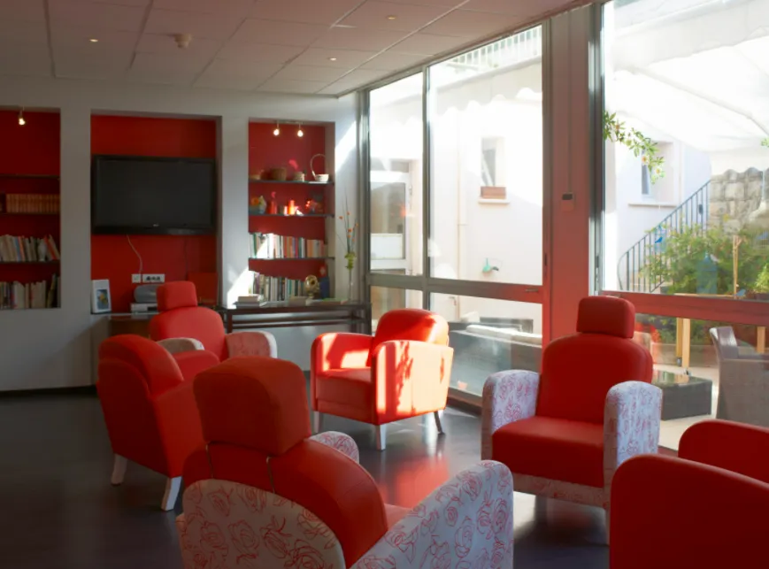 Programme Immobilier CHATEAUNEUF GRASSE Le Pré du Lac  LMNP résidence services photo 4 