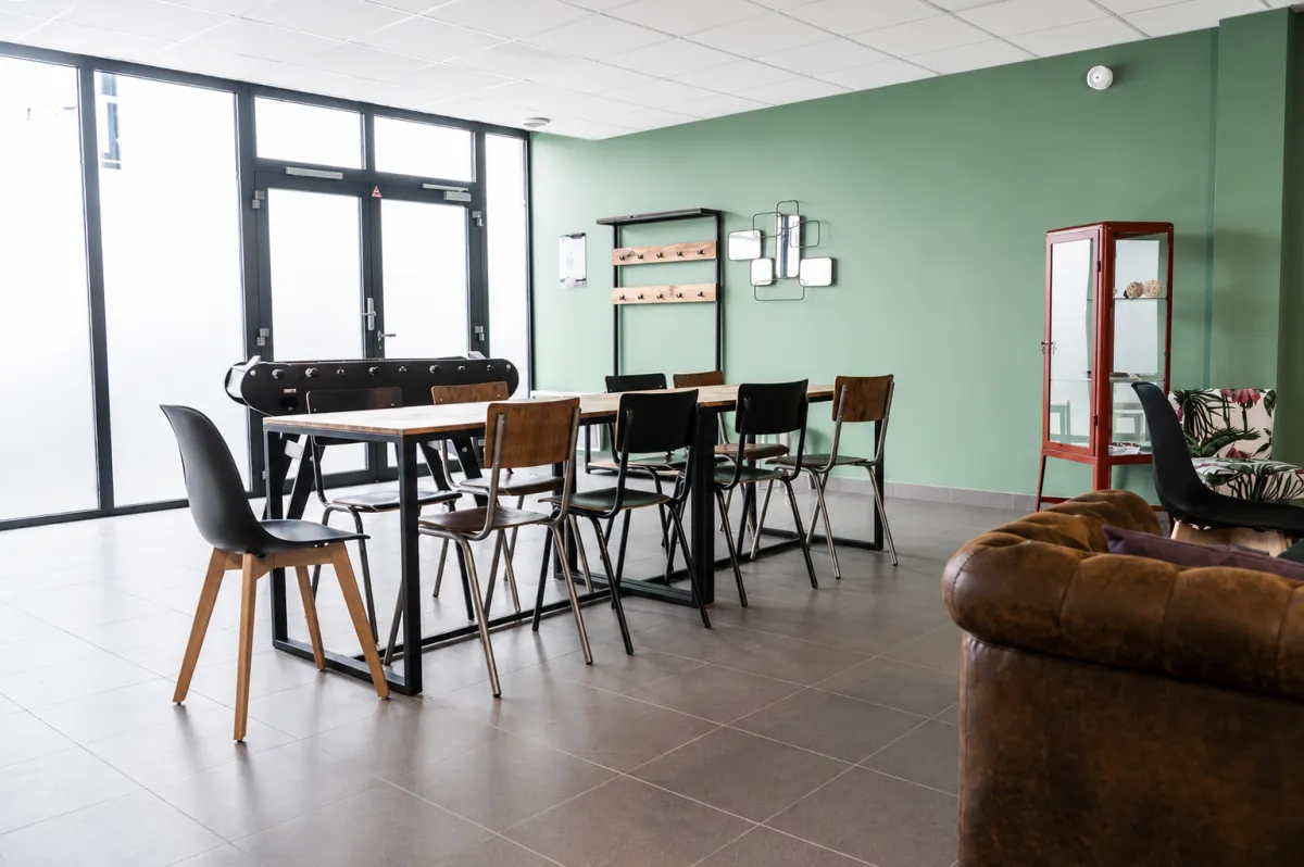Investissement immobilier ancien rénové : Programme Métropolis situé à RENNES (35000), éligible au dispositif LMNP résidence services.