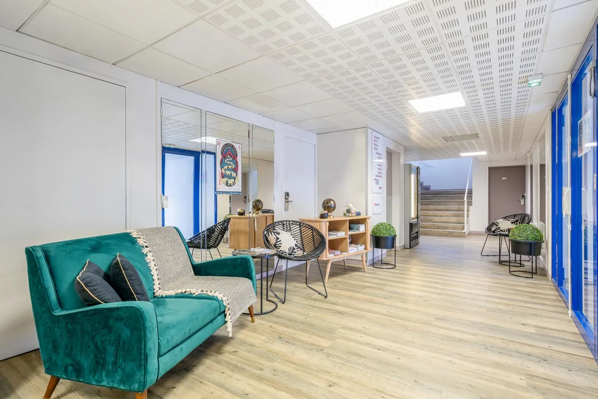 Investissement immobilier ancien rénové : Programme Quai de Loire situé à NANTES (44000), éligible au dispositif LMNP résidence services.