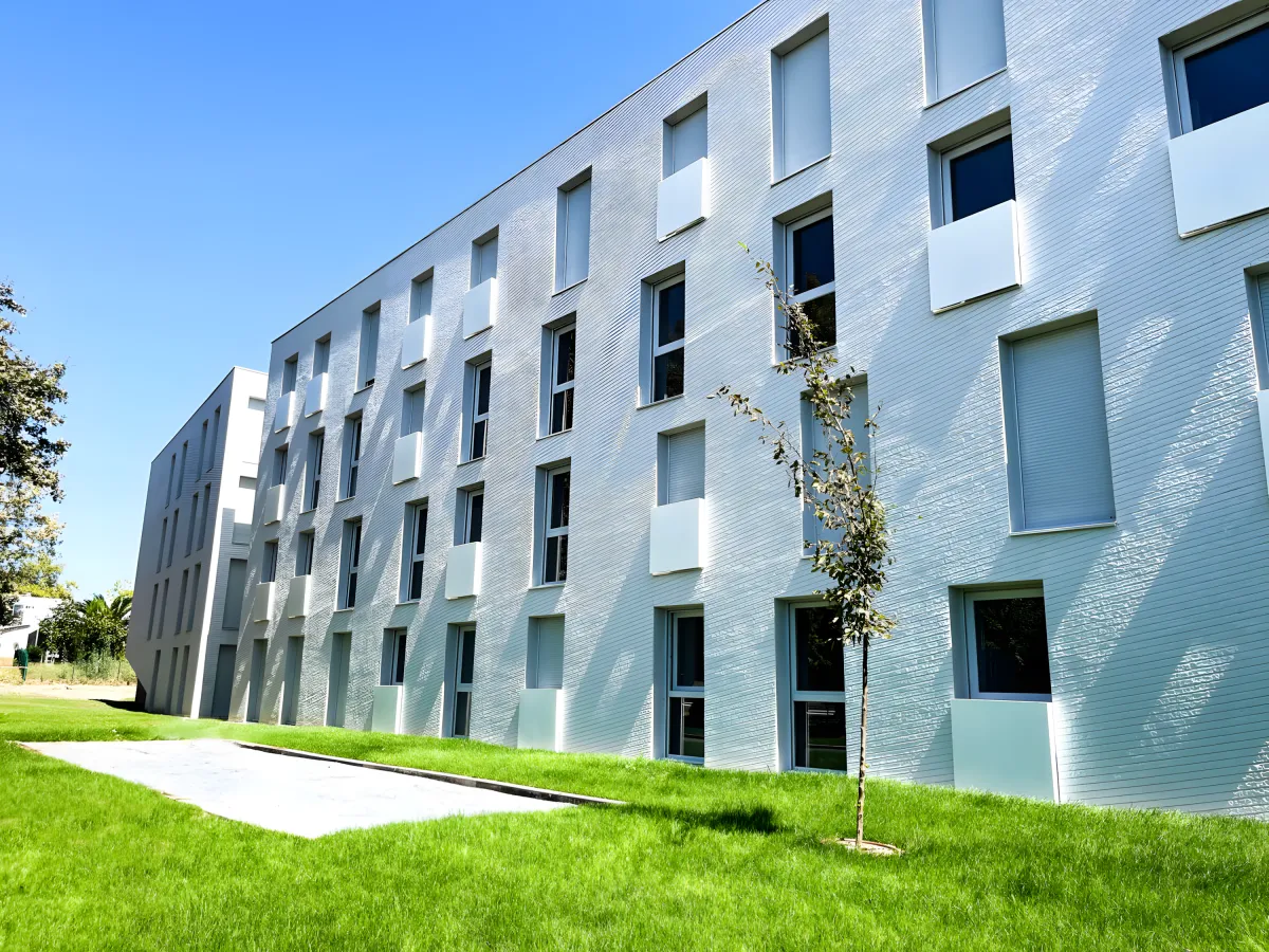 Investissement immobilier ancien rénové : Programme Studently Canopy situé à PAU (64000), éligible au dispositif LMNP résidence services.
